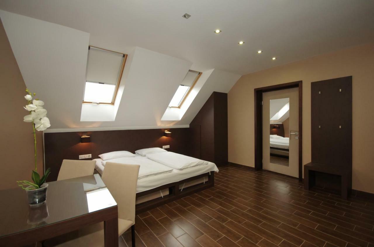 Royal Residence Apartments Gyula Exterior foto