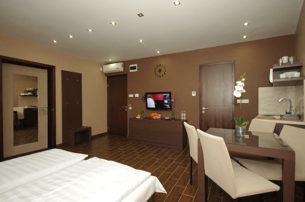 Royal Residence Apartments Gyula Exterior foto